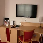 Altstadthotel Arte 4* פולדה