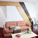 מלון Altstadthotel Arte