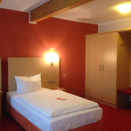 Altstadthotel Arte فولدا