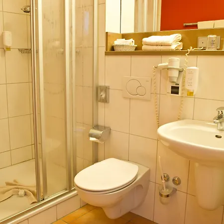 Altstadthotel Arte Φούλντα
