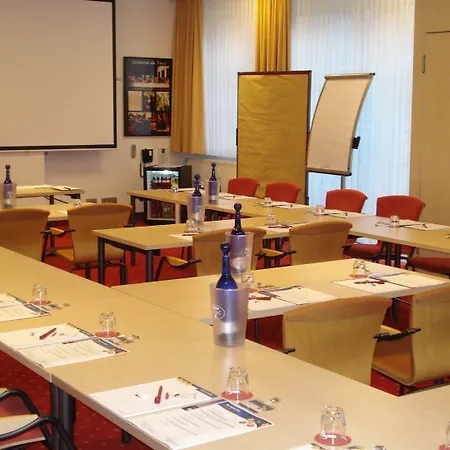 Otel Altstadthotel Arte 4*