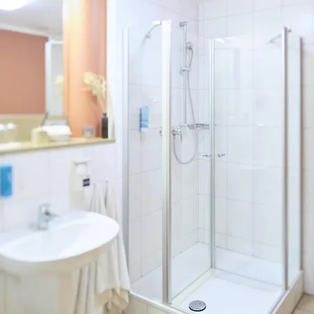 Altstadthotel Arte 4* Φούλντα