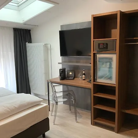 Altstadthotel Arte فندق
