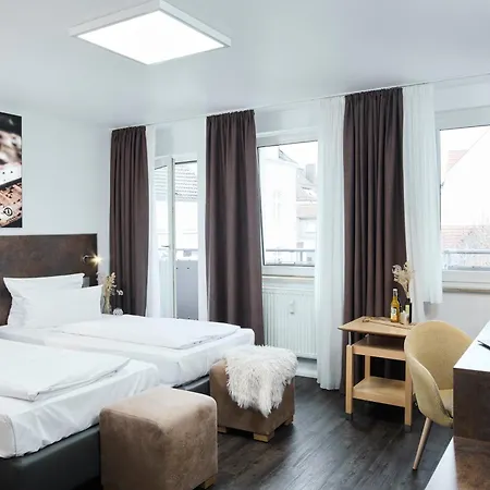 Ξενοδοχείο Altstadthotel Arte 4*