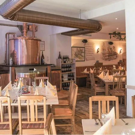 Altstadthotel Arte ホテル 4*